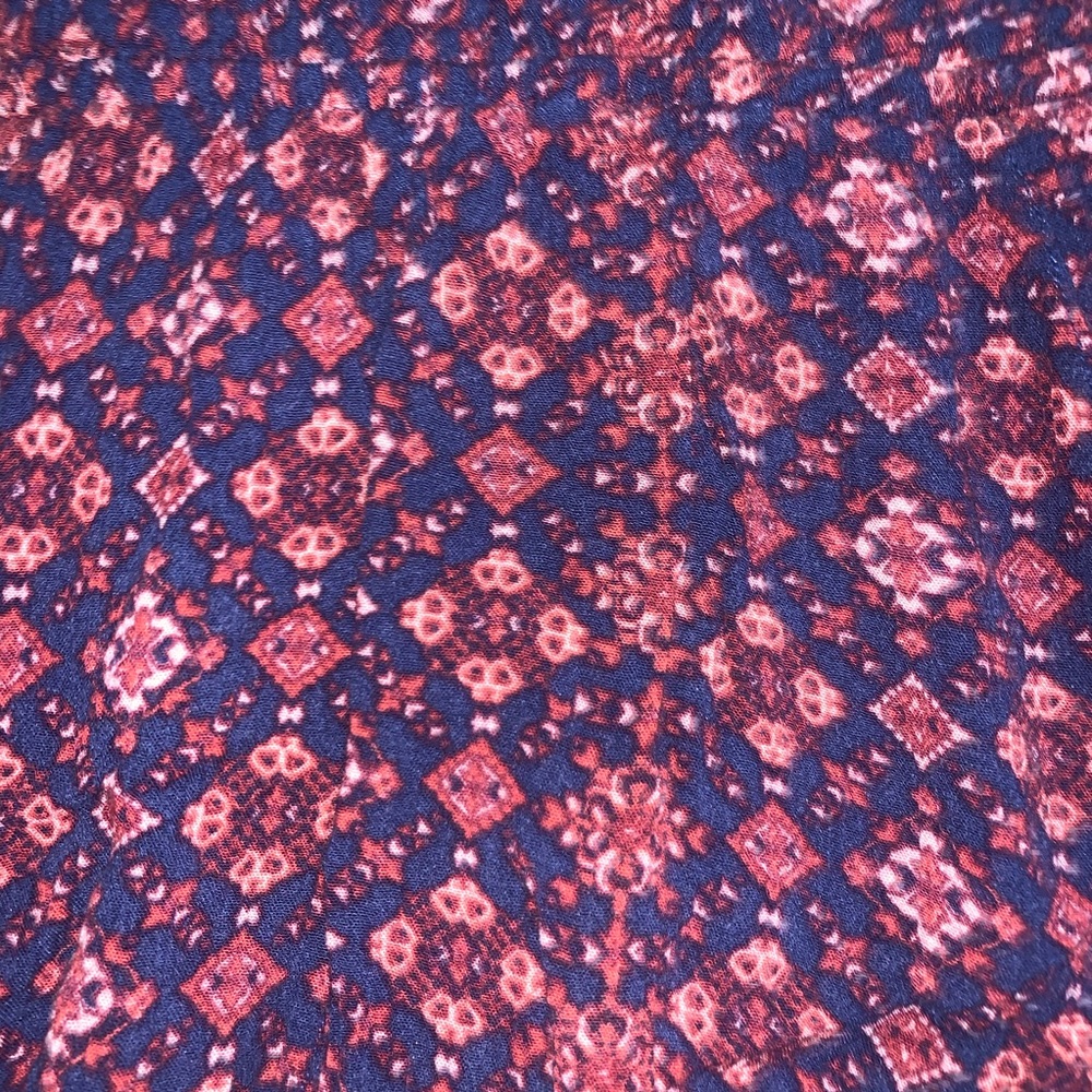 Flowy Dress - Picture 2 of 3
